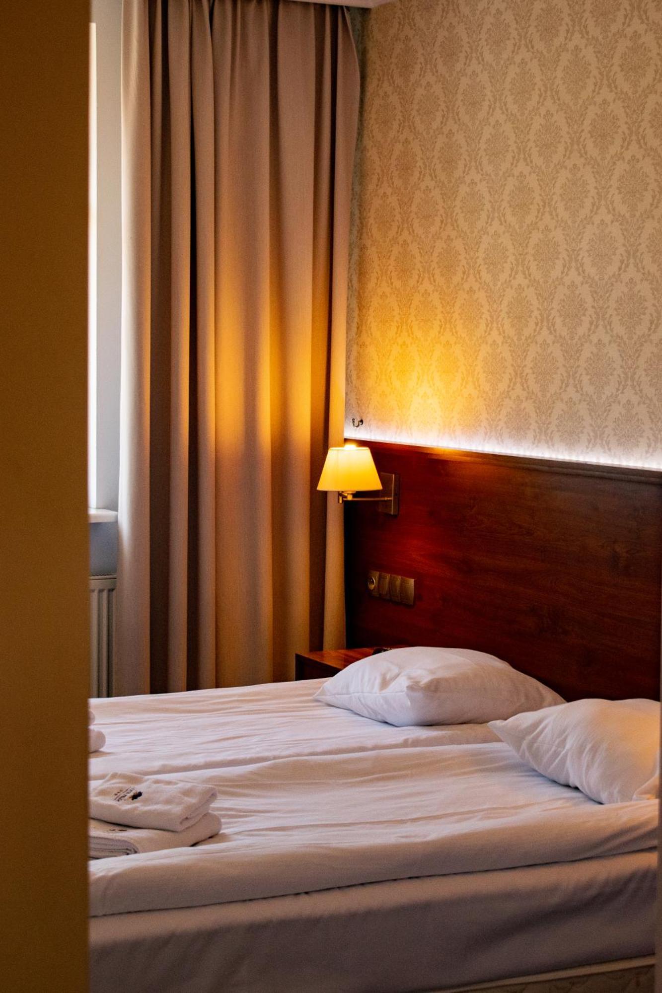 Hotel Pruski Orneta Esterno foto