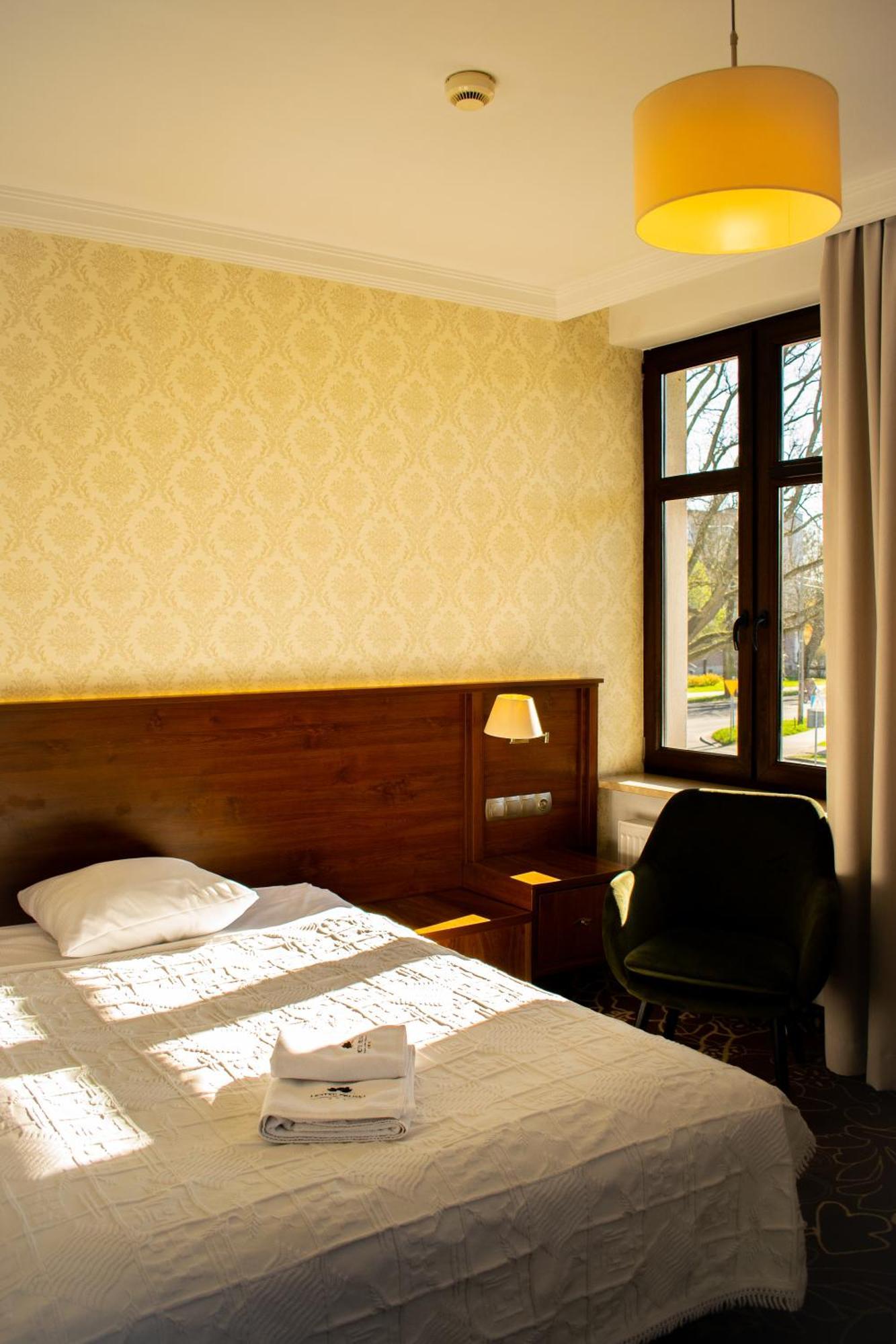 Hotel Pruski Orneta Esterno foto